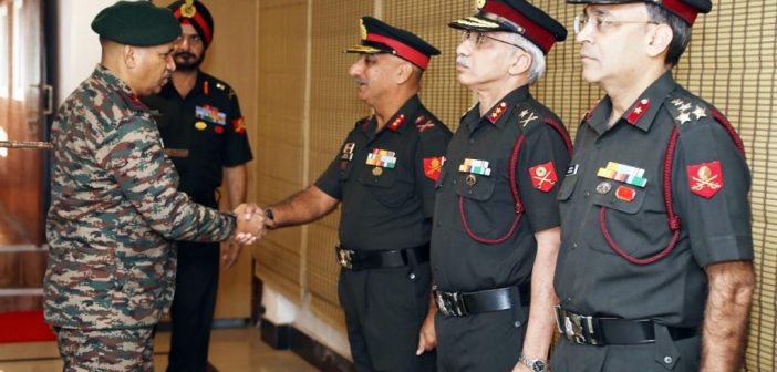 Army Commander, Southern Command Visits Mumbai Military