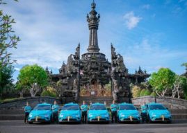 Green SM Launches All-Electric Taxi Service in Bali with Taksi Komotra