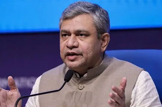 Mumbai Suburban Transformation Gets Major Push; 238 AC Local Rakes to Be Manufactured Simultaneously